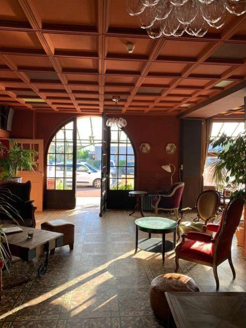 L'auberge de St Julien Saint-Julien-de-Jonzy Extérieur photo